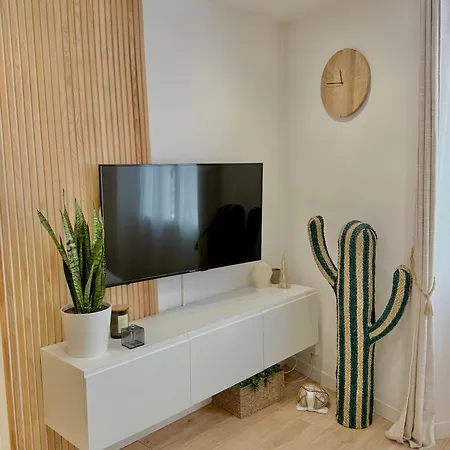 Apartamento T3 6 Personnes De 60m2 Au Coeur De Ville, Terrasse Et Parking Gratuit *