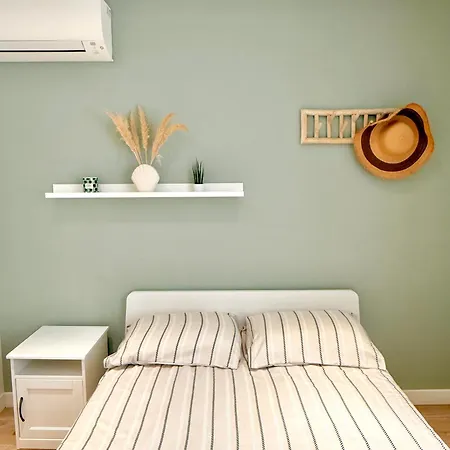 Appartement T3 6 Personnes De 60m2 Au Coeur De Ville, Terrasse Et Parking Gratuit Saint-Raphaël