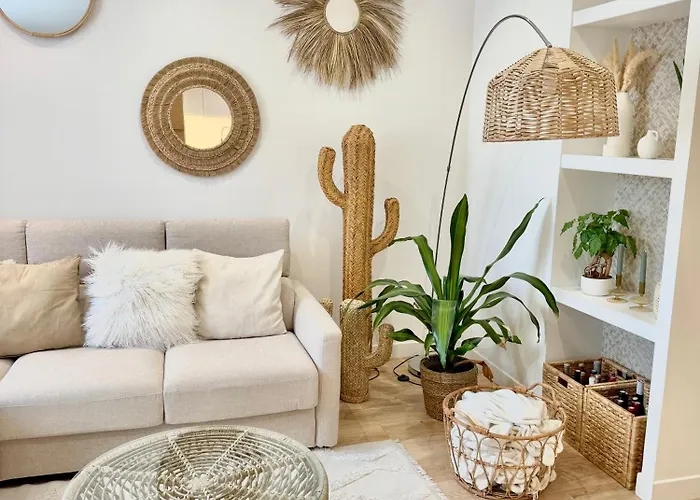 T3 6 Personnes De 60m2 Au Coeur De Ville, Terrasse Et Parking Gratuit Appartement Saint-Raphaël