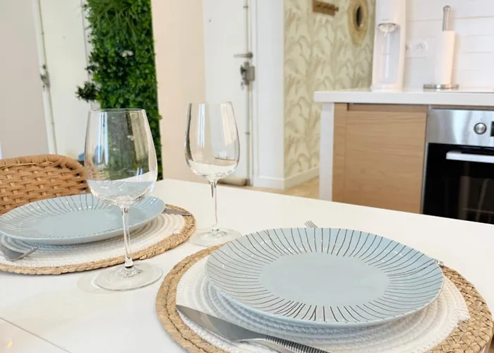 T3 6 Personnes De 60m2 Au Coeur De Ville, Terrasse Et Parking Gratuit *