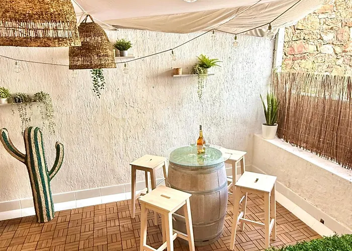 T3 6 Personnes De 60m2 Au Coeur De Ville, Terrasse Et Parking Gratuit * Saint-Raphaël