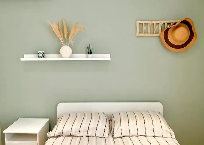 Apartamento T3 6 Personnes De 60m2 Au Coeur De Ville, Terrasse Et Parking Gratuit Saint-Raphaël